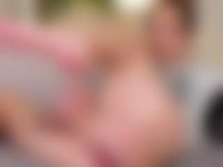 Divaandrea19's Live Sex Cam Show