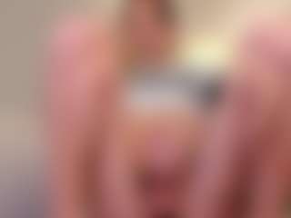 Divaandrea19's Live Sex Cam Show
