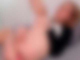 Divaandrea19's Live Sex Cam Show