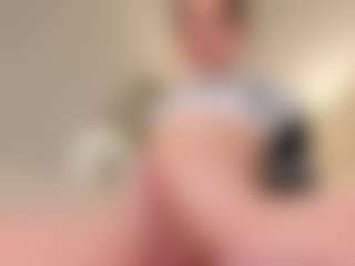 Divaandrea19's Live Sex Cam Show