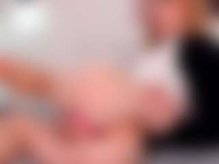 Divaandrea19's Live Sex Cam Show