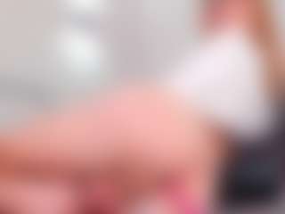 Divaandrea19's Live Sex Cam Show