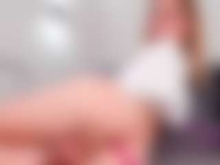 Divaandrea19's Live Sex Cam Show