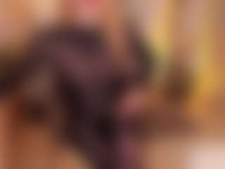Live cam show with julianaarboleda - Green Eyes on Uber Horny