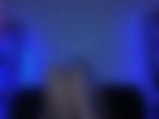 Live cam show with CyberXGoddess - Athletic Middle Aged on Camming Site
