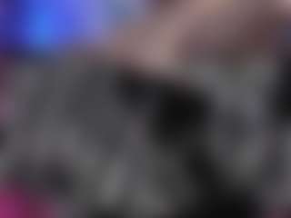 Live cam show with CyberXGoddess - Athletic Middle Aged on chickslive.net