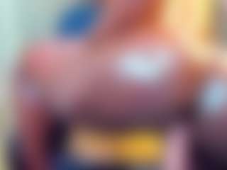 Live cam show with choco-creamy - Black HD on AdultVida.com