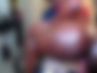 Live cam show with choco-creamy - Ebony Petite on SpankPalCams