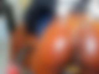 Live cam show with choco-creamy - Average on Camsoda
