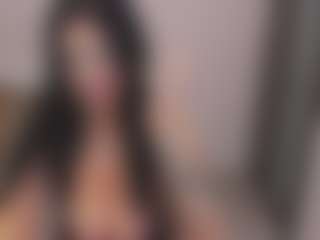 Live cam show with JessieLines1 - BBW on TastyBlacksLive