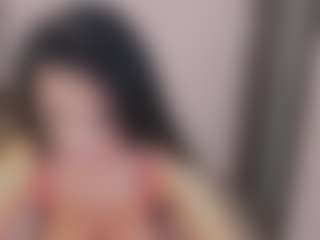 Live cam show with JessieLines1 - Brown Eyes Curvy on Camsoda