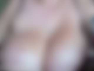 MelanyIsabella1's Live Sex Cam Show