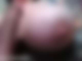 Live cam show with MelanyIsabella1 - Facial Piercings on Uber Horny