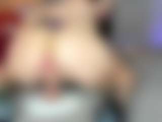 reynnna1's Live Sex Cam Show