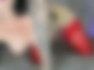 reynnna1's Live Sex Cam Show