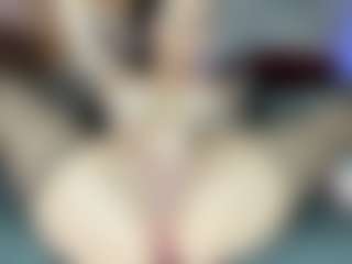 reynnna1's Live Sex Cam Show
