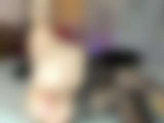 reynnna1's Live Sex Cam Show