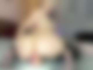 reynnna1's Live Sex Cam Show