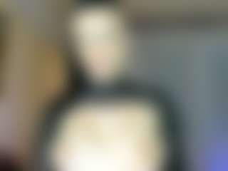 reynnna1's Live Sex Cam Show