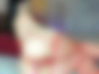 Live cam show with reynnna1 - Bedroom on xxxlivecams.org
