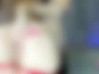 reynnna1's Live Sex Cam Show