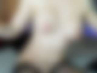 reynnna1's Live Sex Cam Show