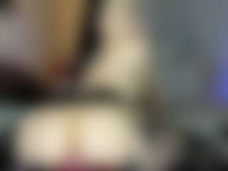 reynnna1's Live Sex Cam Show