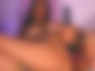 Live cam show with Mandy - Wet on Camiplay Live