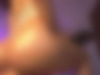 Live cam show with ElizabethMansson - Latina on CamwithHer | colombia