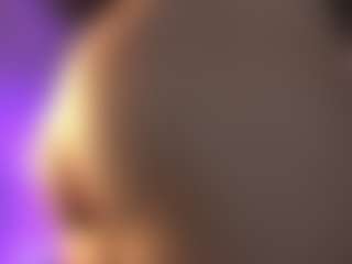 Live cam show with ElizabethMansson - Nipple Piercings on crypto-cams