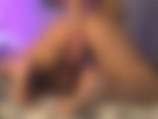 Live cam show with ElizabethMansson - Skinny Teen (18+) on Milfs Live
