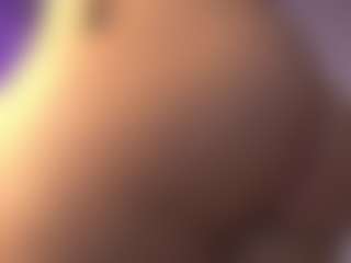 Live cam show with ElizabethMansson - Petite on Camsoda
