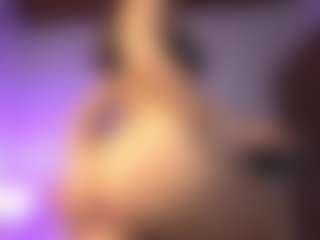 Live cam show with ElizabethMansson - Nipple Piercings on Streamer API