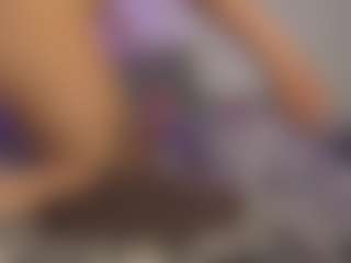 Live cam show with ElizabethMansson - Squirt on Camsoda