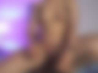 Live cam show with ElizabethMansson - Cum on Livezox