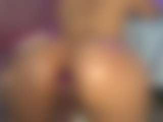 ElizabethMansson's Live Sex Cam Show
