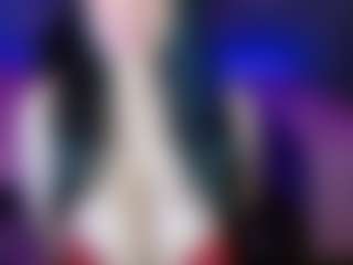 jhuliaHillss MILF webcam performer live streaming