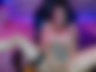 Live cam show with jhuliaHillss - Middle Aged on Fit Hotties