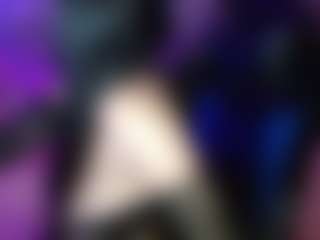 jhuliaHillss MILF webcam performer live streaming