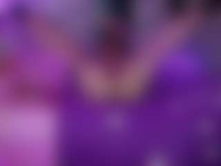 jhuliaHillss MILF webcam performer live streaming