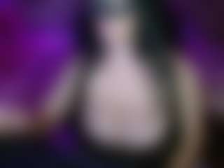 Live cam show with jhuliaHillss - Dirty Talk on AdultVida.com