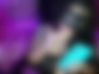 Live cam show with jhuliaHillss - Orgasm on Milfs Live