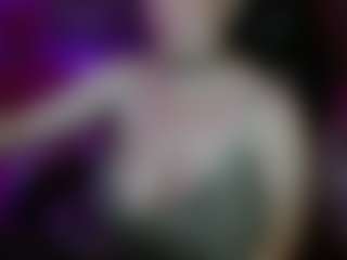 Live cam show with jhuliaHillss - Tittyfuck on CamClone