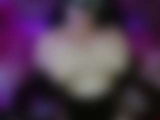 Live cam show with jhuliaHillss - BBW Middle Aged on Mixed Magazine Live