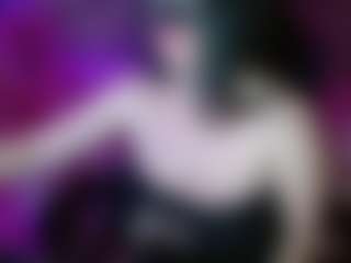 jhuliaHillss MILF webcam performer live streaming