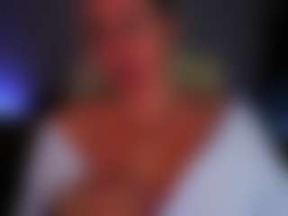 Live cam show with LINDAJAWEL - Curvy on crypto-cams