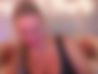 Live cam show with LINDAJAWEL - Role Play on Camsoda