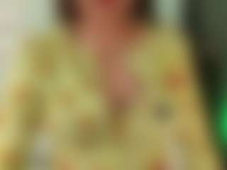Live cam show with AmberLewis - Bikini on milfzrlive.com