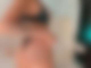 Live cam show with AmberLewis - Chubby on x69.live