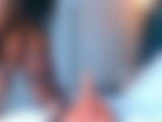 Live cam show with SofiaCopper - Double Penetration on CamClone